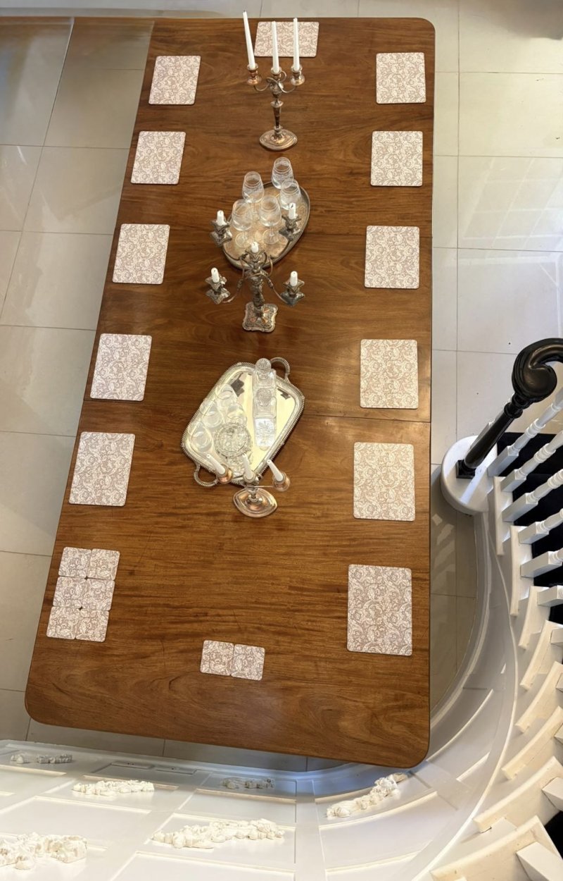 Outstanding Quality 16 Seater Antique George III Figured Mahogany Two Pilar Dining Table - Image 4